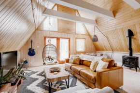 The Fox A-Frame - An Intimate Mountain Retreat